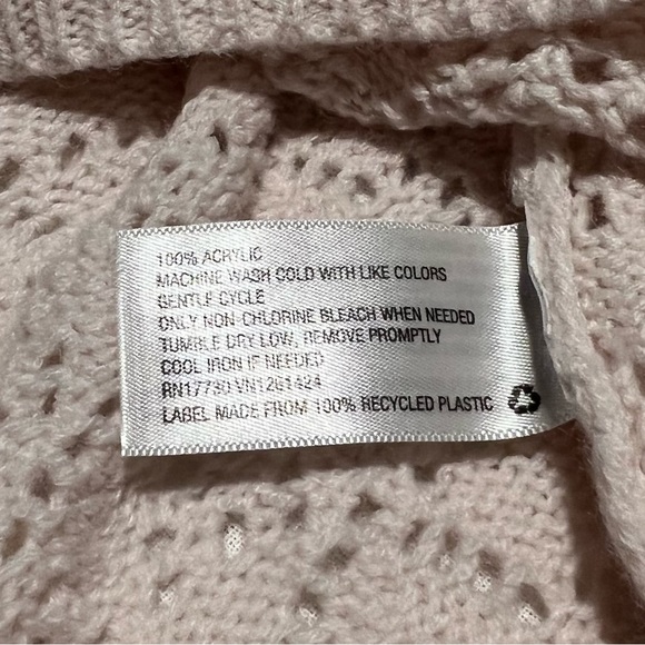 Light Pink Backless Sweater - Picture 5 of 5